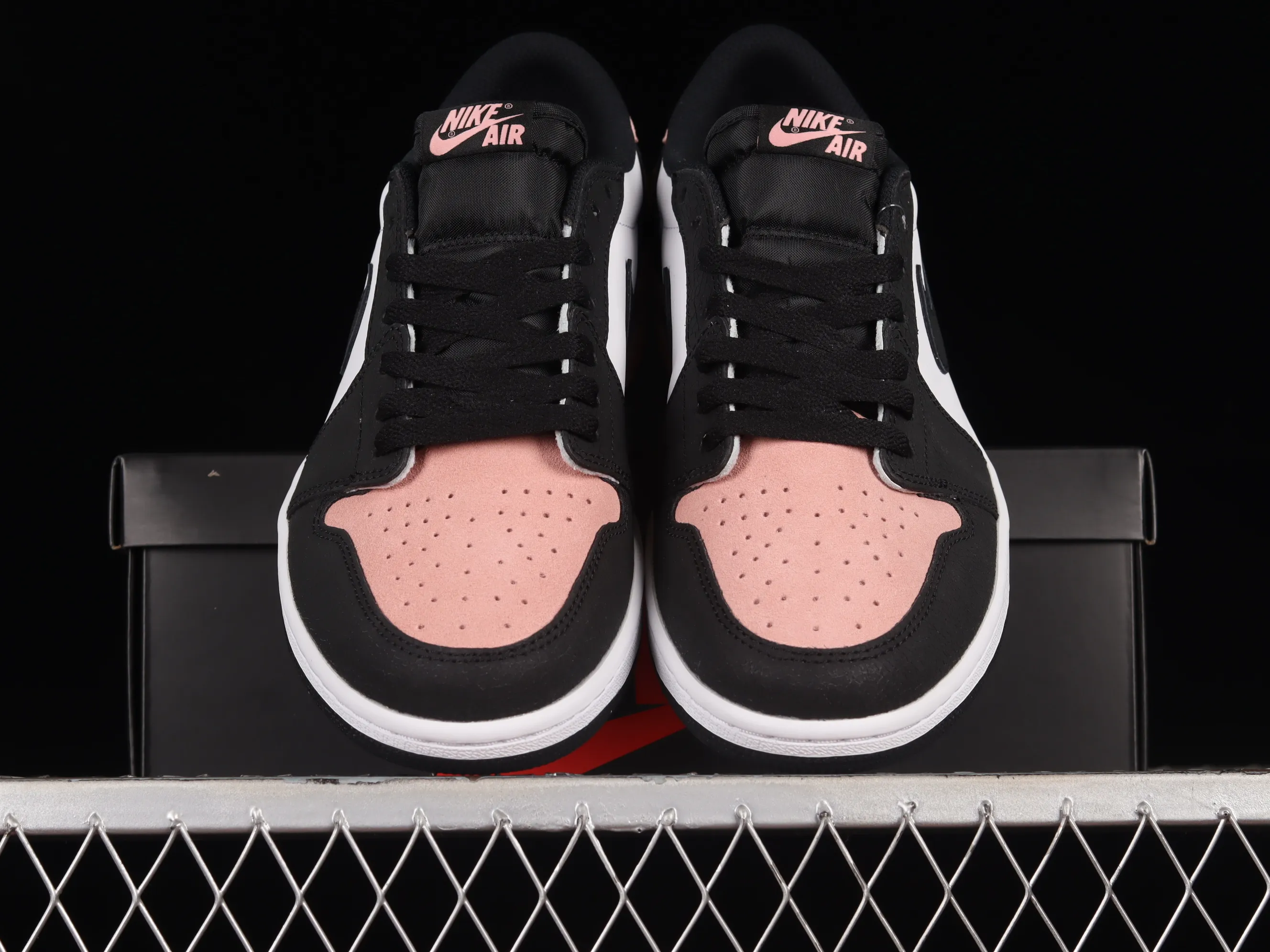 All categories Air Jordan Jordan series basketball shoes Air Jordan 1 Low pure original version Air Jordan 1 Low OG "Bleached Coral" AJ1 Joe 1 black pink toe full head layer low-top basketball shoes CZ0790-061